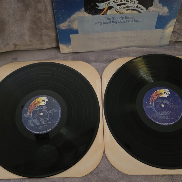 This Is The Moody Blues (double vinyl albums) - Picture 4 of 9